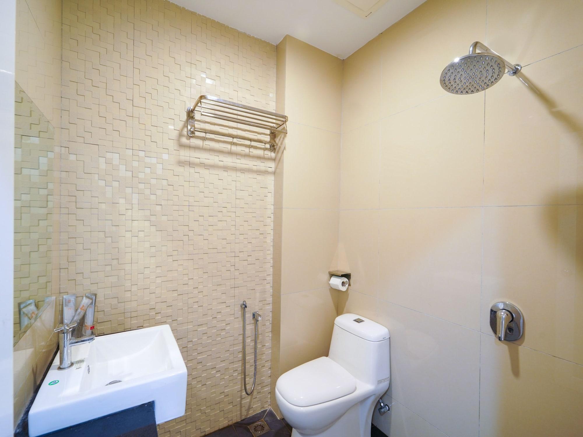 โอโย แคปิตัล โอ 89685 อัตตา โฮเต็ล บูกิต เมอร์ตาจัม Hotel ภายนอก รูปภาพ