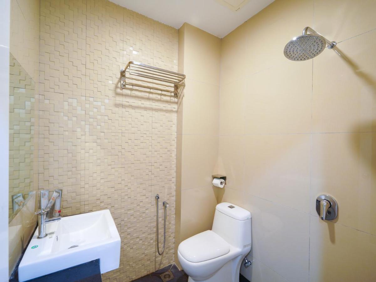โอโย แคปิตัล โอ 89685 อัตตา โฮเต็ล บูกิต เมอร์ตาจัม Hotel ภายนอก รูปภาพ